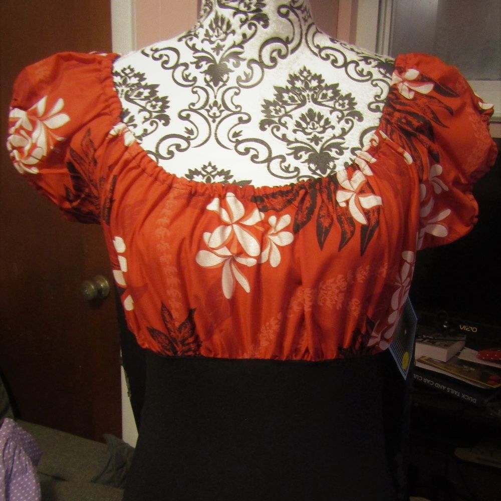 NWT Mode Merr Hawaiian Print Peasant Blouse